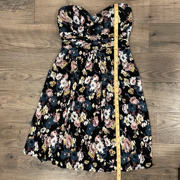 Bootlegger Strapless Dress - Picture 3 of 4